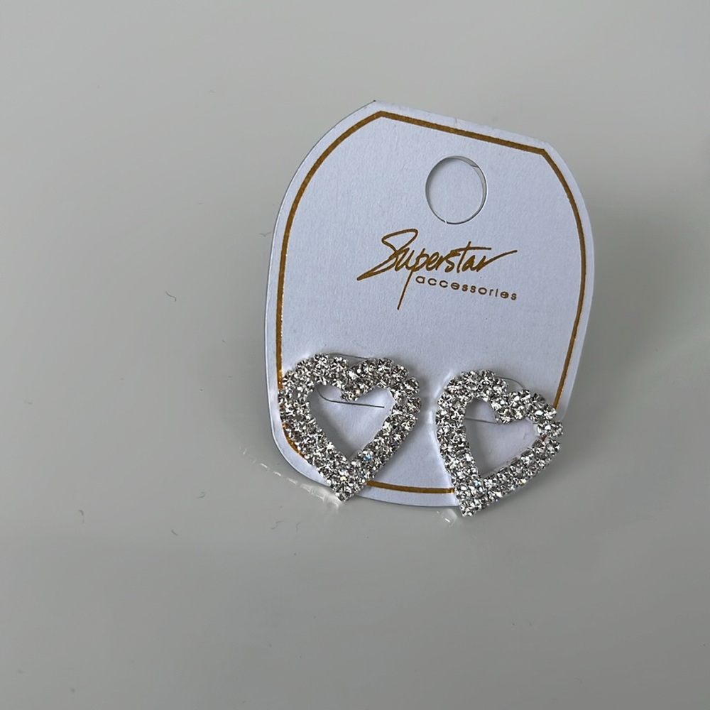 Heart crystal stud earring- SILVER - Picture 4 of 7